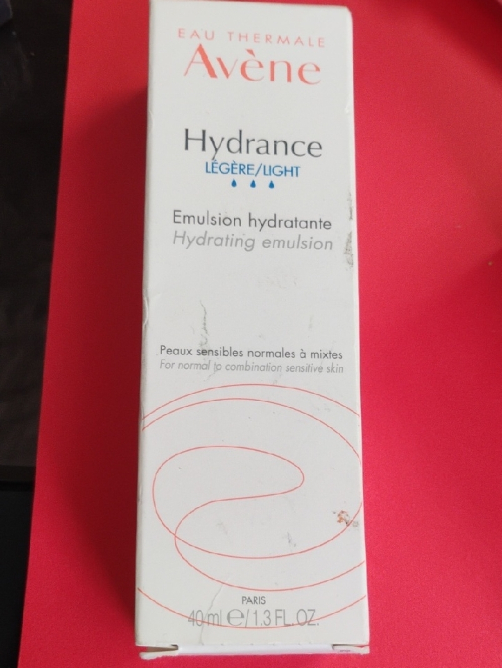 Avène Hydrance Légère Light Hydrating Emulsion — White
